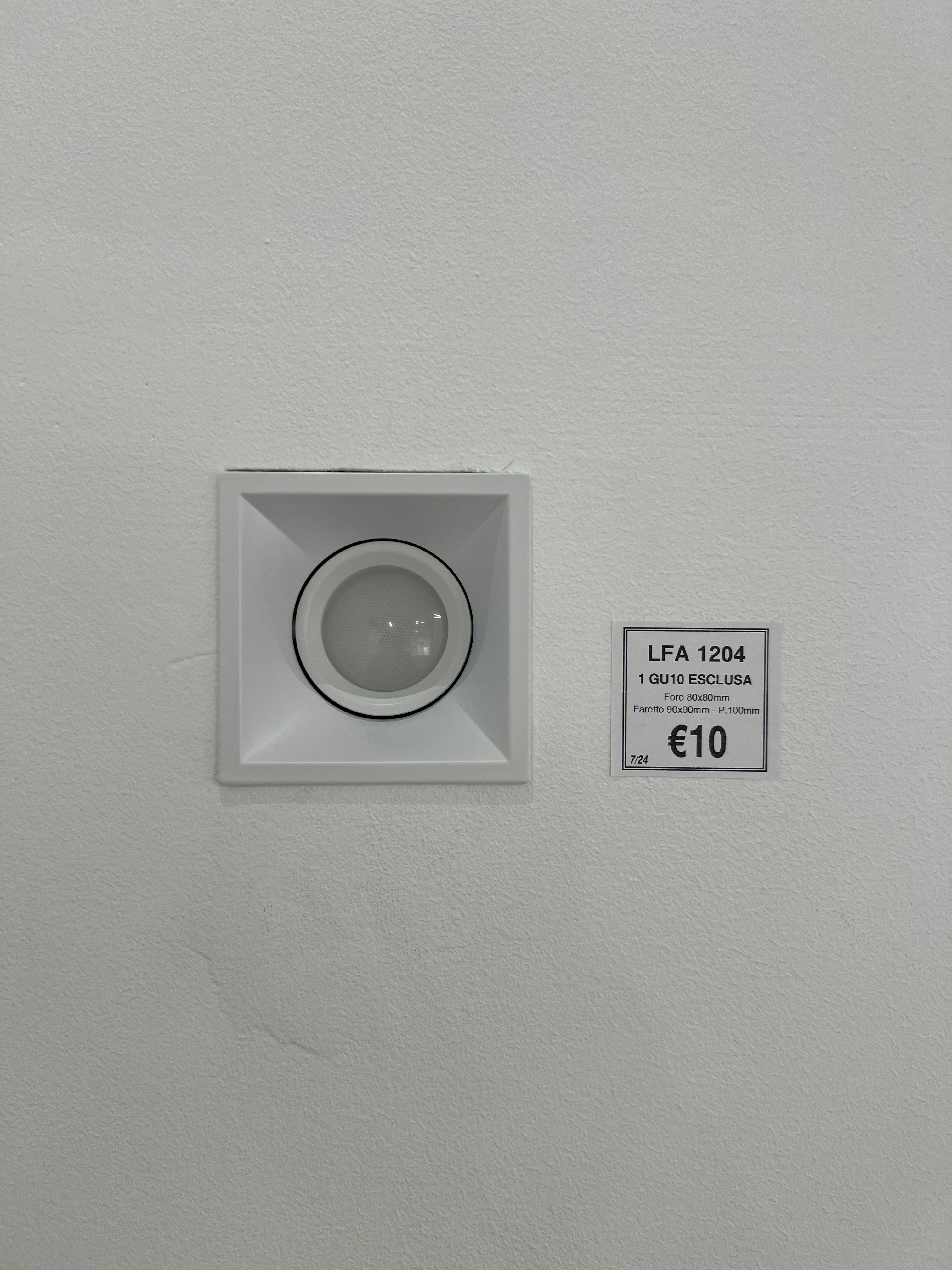 Faretto incasso GU10 arretrato quadrato bianco orientabile