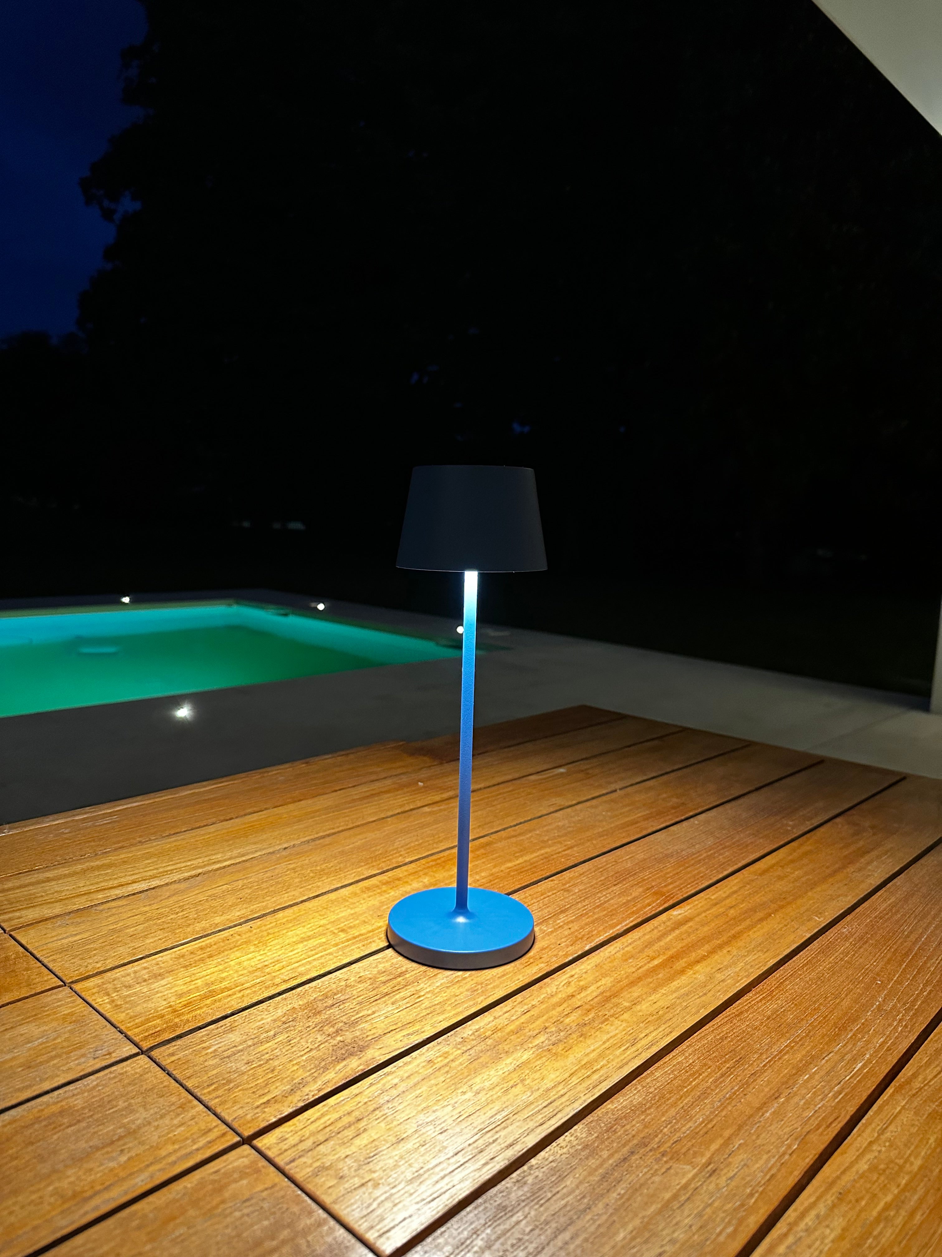 Kelly - Lampada ricaricabile Blu