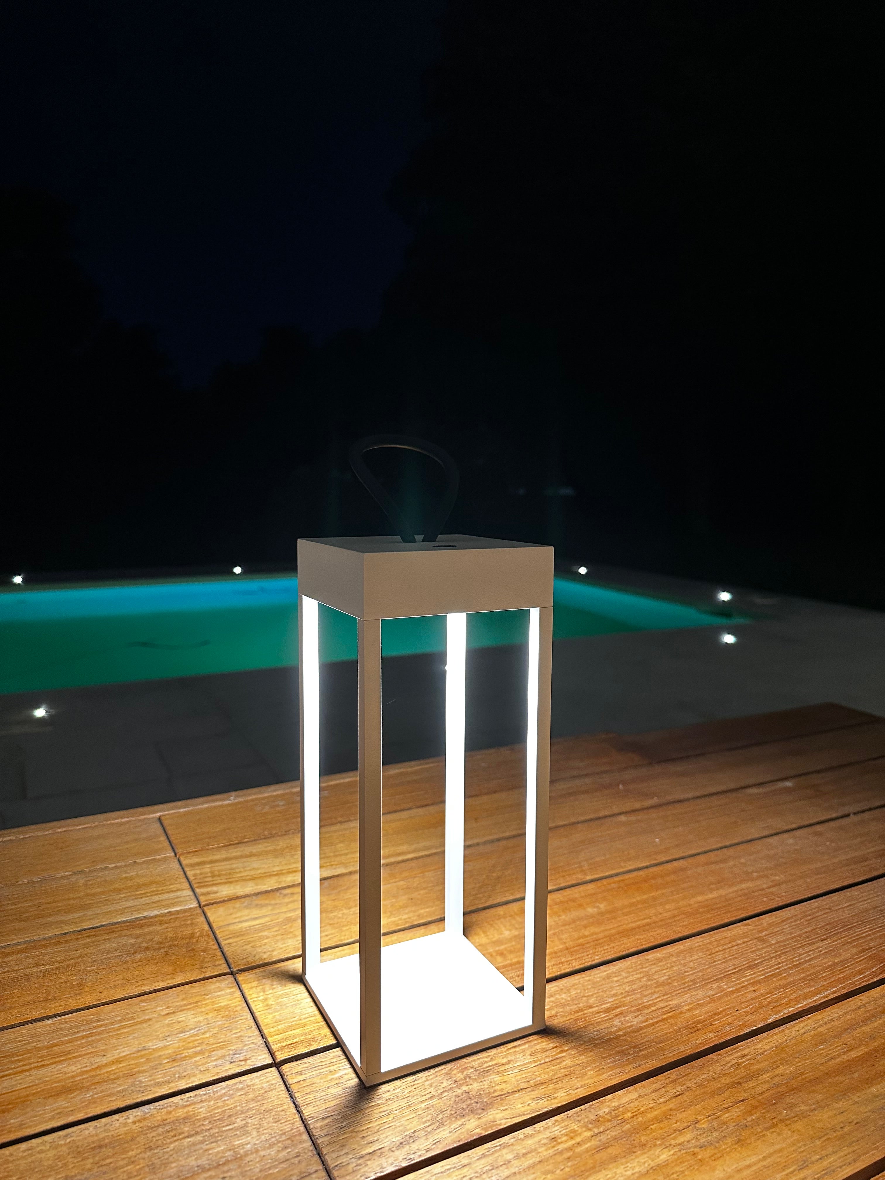 Twigga - Lampada ricaricabile Bianca