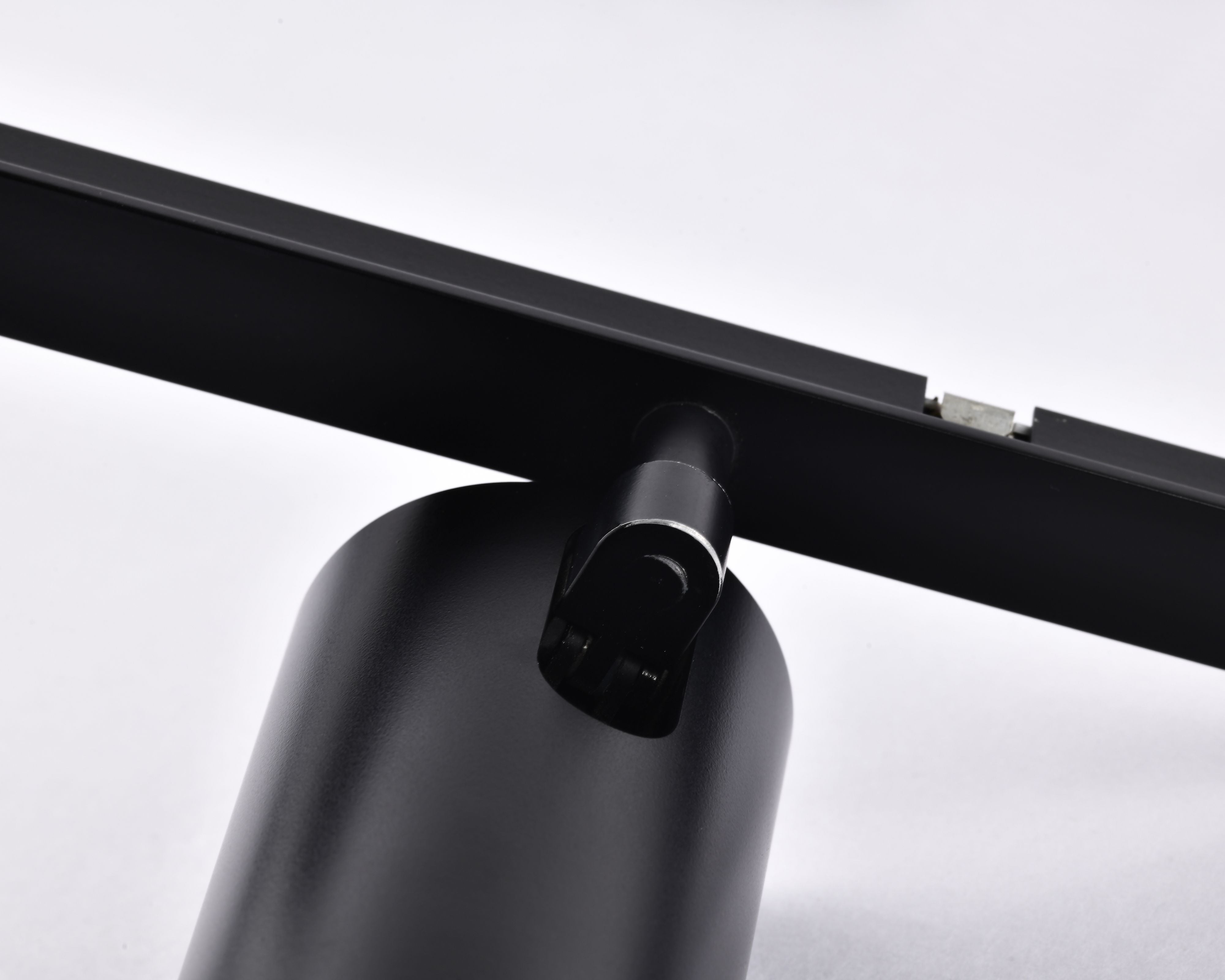 Sistema Karma - Spot orientabile 7W - Nero