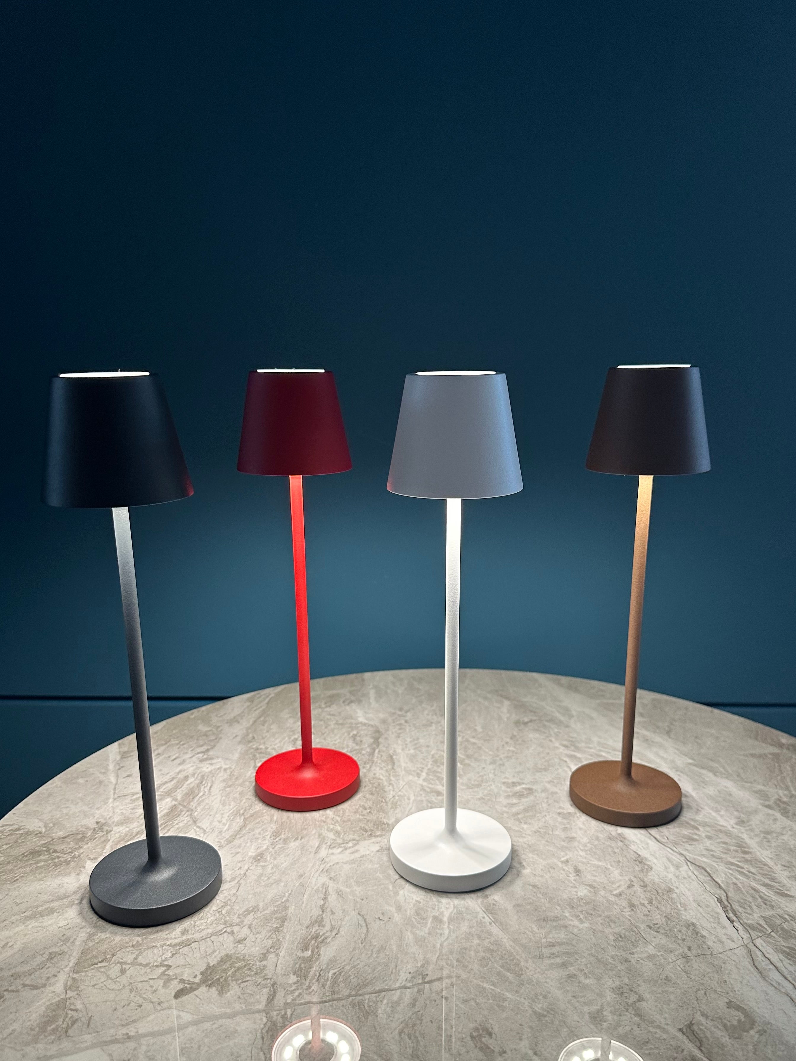 Kelly Mini - Lampada ricaricabile Rosso